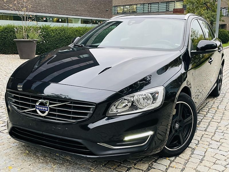 Volvo V60 2.0D 5VÁLEC AUT OCEAN RACE - fotka 1 z 41