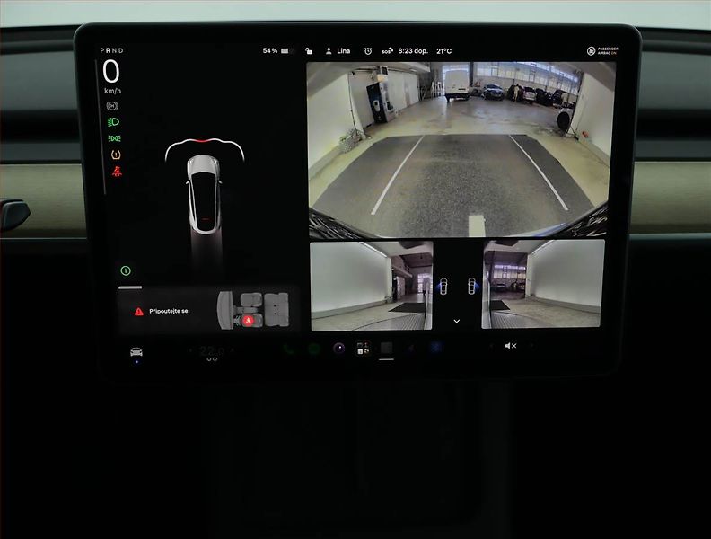 Tesla Model Y (2022) Long Range AWD 79kWh, SoH 91% - fotka 16 z 31