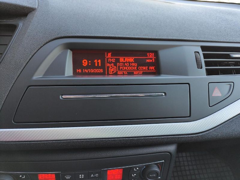 Citroën C5 (2014) 2.0HDI 140k EXCLUSIVE MAN6 HYD - fotka 34 z 43