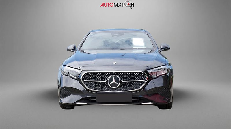 Mercedes-Benz Třídy E 200 4M Avantgarde 360 Distro - fotka 2 z 15
