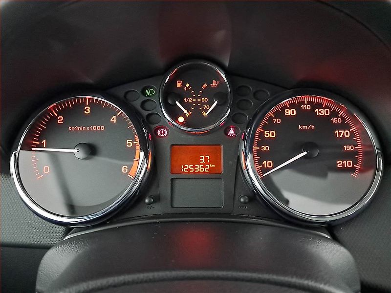 Peugeot 207 (2010) 1.6 HDi, nová STK - fotka 11 z 14