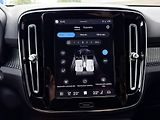 Volvo XC40 P8 AWD // TWIN PRO // 4x4 - náhled 40