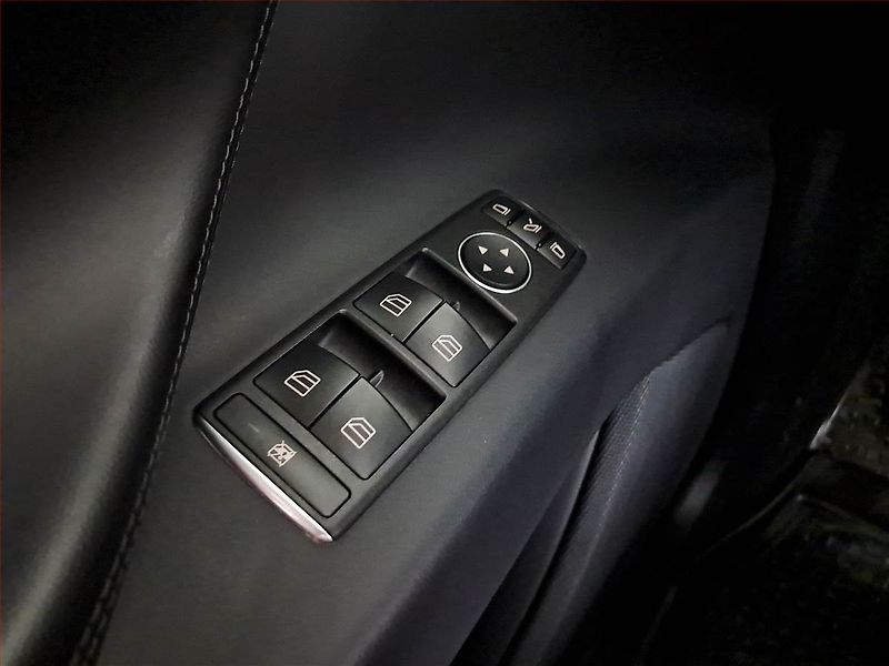 Tesla Model X (2017) 100D, SoH 86% - fotka 16 z 22