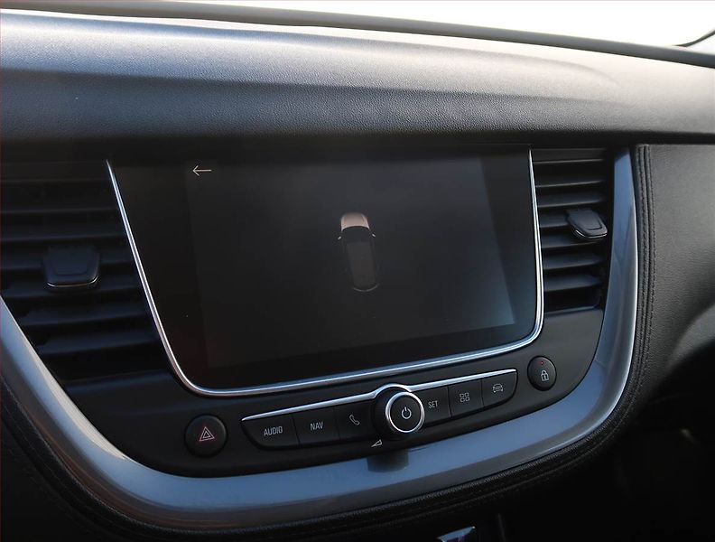 Opel Grandland X (2018) 1.2 Turbo, Automat, Serv.kniha - fotka 17 z 21
