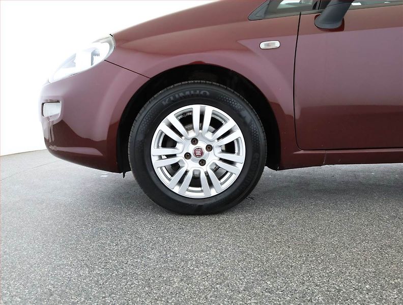 Fiat Punto (2013) 1.2, nová STK, udržované - fotka 14 z 14