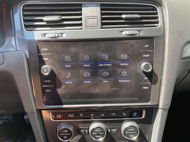 Volkswagen Golf (2020) 1.5 TSi, Comfortline, LED, - fotka 18 z 19