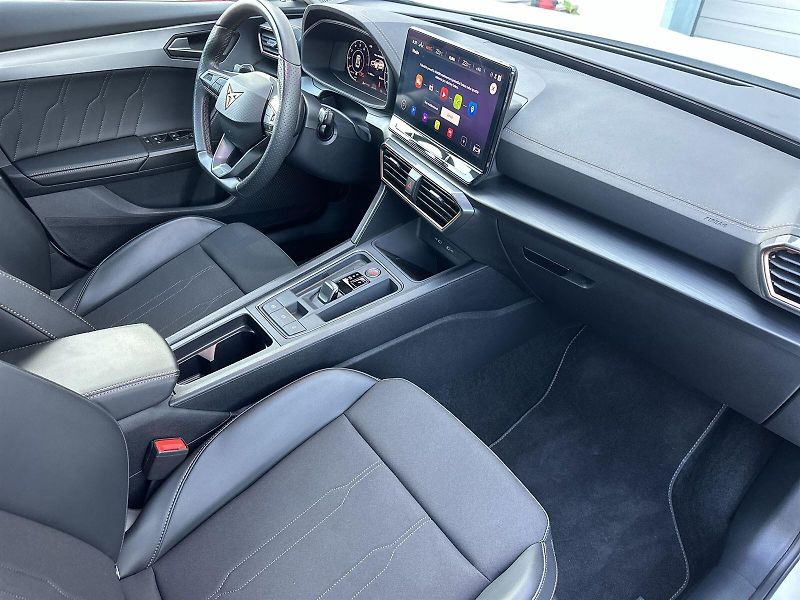 Cupra Formentor (2024) 1.5 TSI DSG - fotka 10 z 31