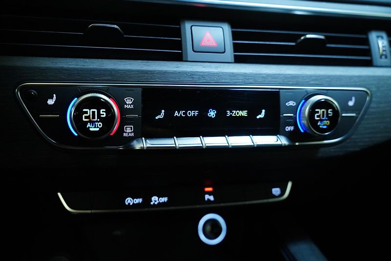 Audi A4 - fotka 22 z 26