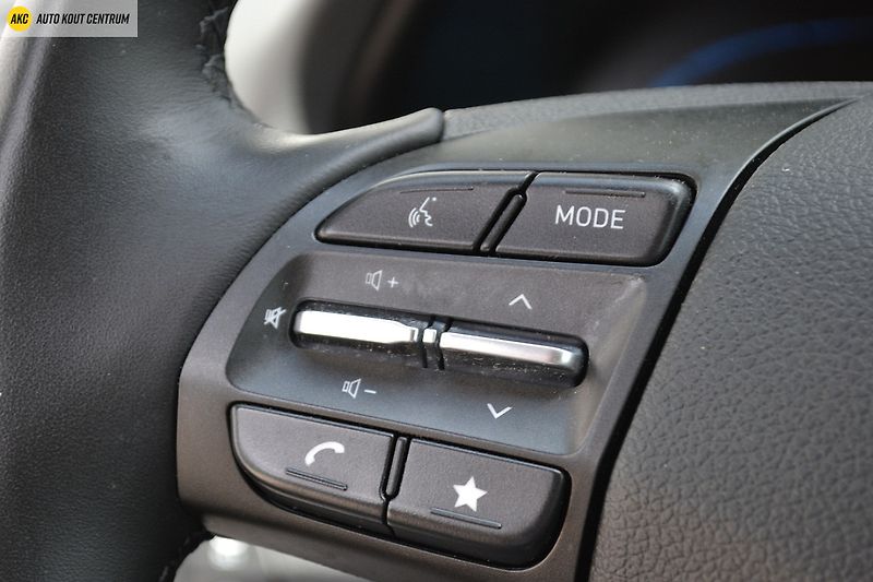 Hyundai i30 WG 1,5I MT SMART FAMILY NAVI - fotka 21 z 43