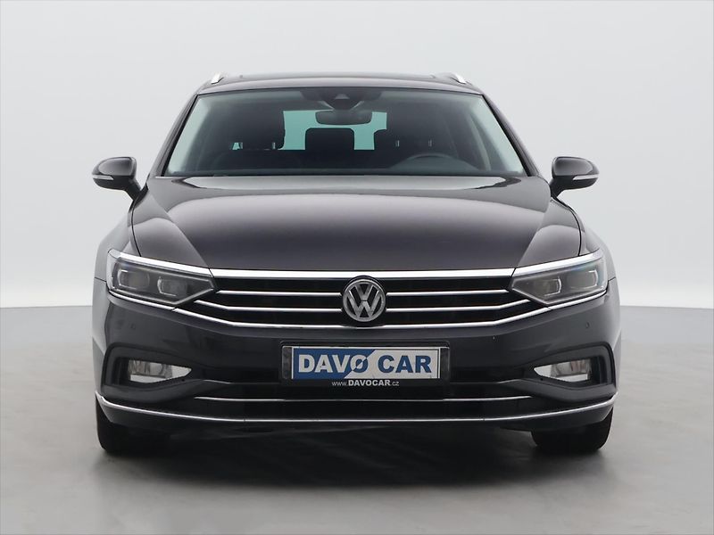 Volkswagen Passat 2,0 TDI 110kW DSG Elegance - fotka 2 z 34