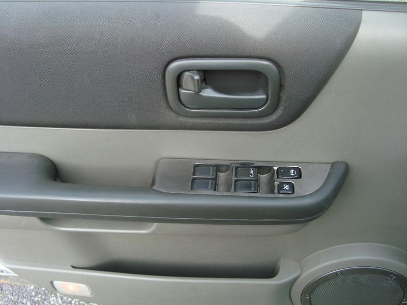 Nissan X-Trail (2005) 2,2 TDI - fotka 8 z 15