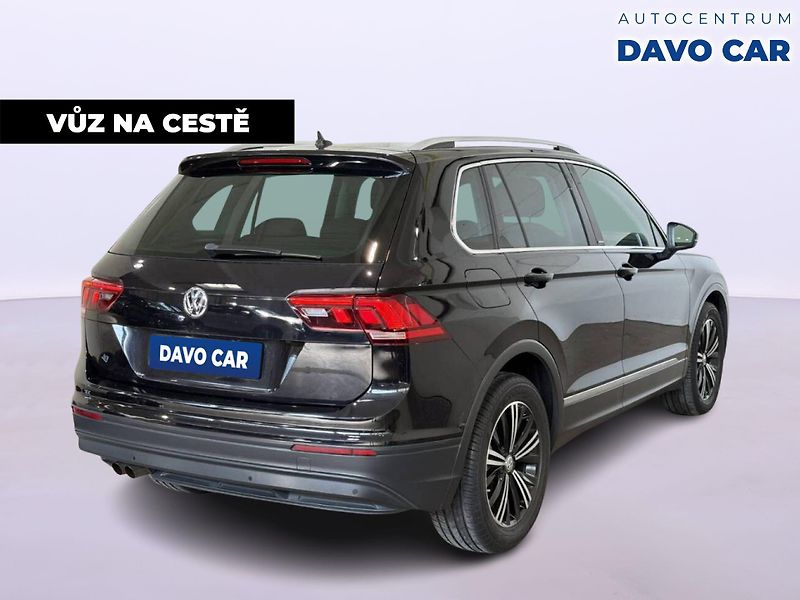 Volkswagen Tiguan 1,5 TSI 110kW LED Virtual 1.Ma - fotka 5 z 12