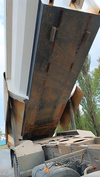 Renault Ostatní K440 8X4 SklápěčS1 P. Stroj SS - fotka 16 z 29
