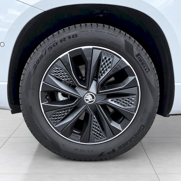 Škoda Karoq (2026) SPO 4X4 TSI 2.0/140KW 7AP - fotka 16 z 63
