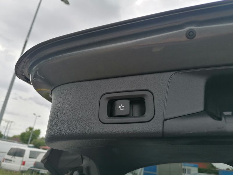 Mercedes-Benz Třídy B (2019) 180d Automat Kůže - fotka 26 z 30