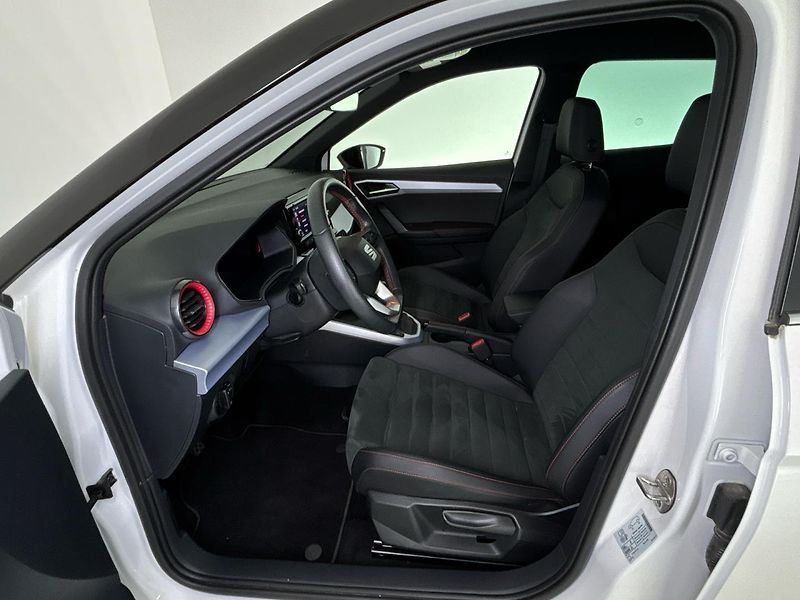Seat Arona FR - fotka 7 z 27