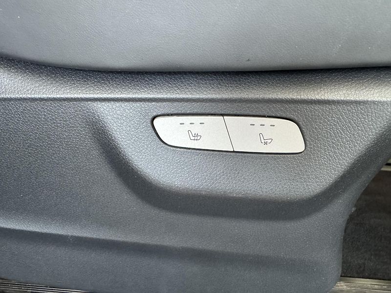 Mercedes-Benz Třídy V (2022) V300d 4M LREZERVACE - fotka 26 z 38