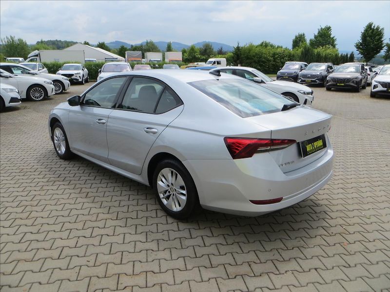 Škoda Octavia 2,0 TDI Ambition DSG LED ČR - fotka 5 z 24