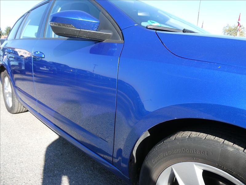 Škoda Octavia 1,6 TDi 77kW 4x4 serviska - fotka 14 z 45