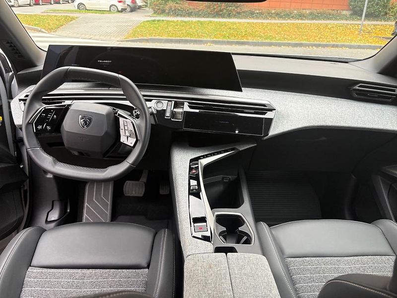 Peugeot 5008 (2026) ALLURE Hybrid 145 e-DCS6       - fotka 14 z 21