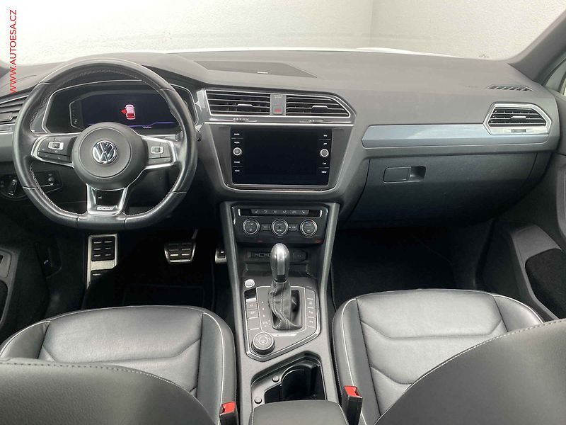 Volkswagen Tiguan (2020) 2.0 TDi 4X4, R-Line, DSG - fotka 8 z 22