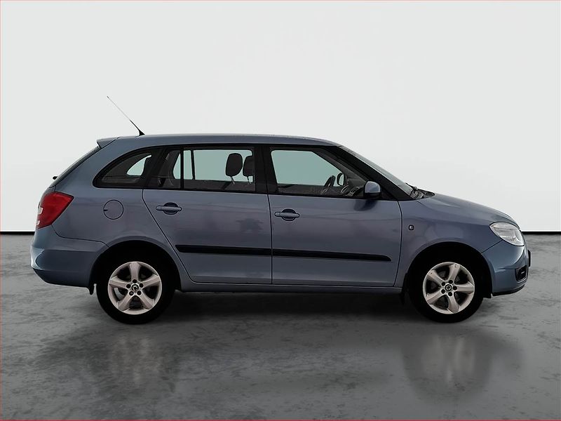 Škoda Fabia (2008) 1.6 16V, Serv.kniha, Tempomat - fotka 6 z 17