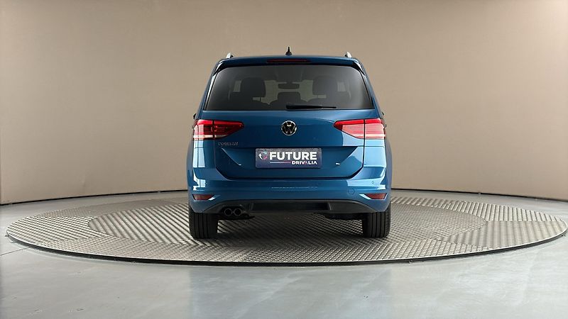 Volkswagen Touran 2.0 TDI DSG Highline - fotka 5 z 25