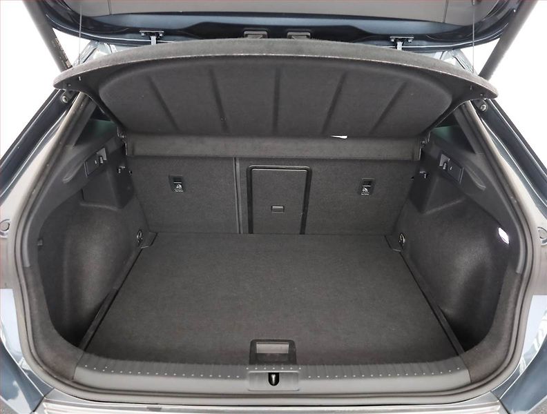 Cupra Formentor (2022) 2.0 TSI VZ 4Drive - fotka 18 z 19