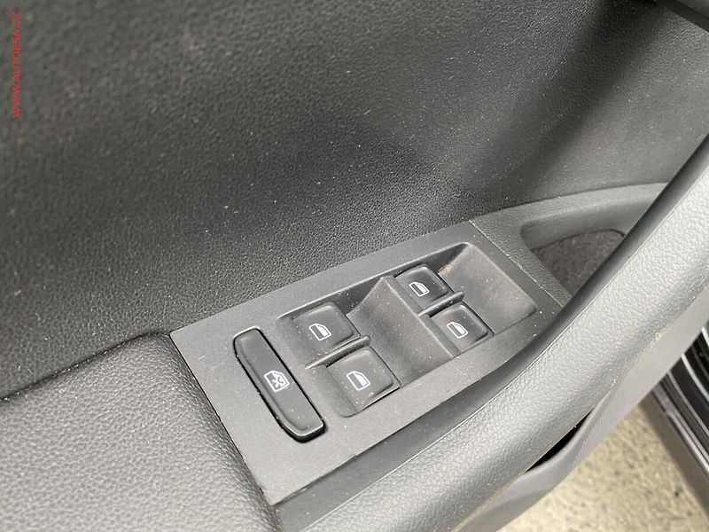 Škoda Octavia (2013) 2.0 TDi, RS - fotka 13 z 19