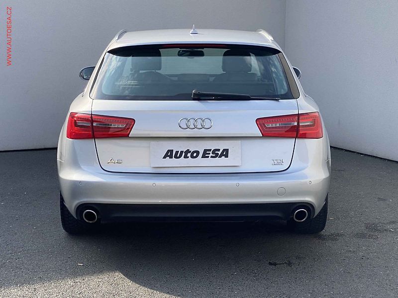 Audi A6 (2012) 3.0TDi Quattro, AT, bixen - fotka 5 z 18