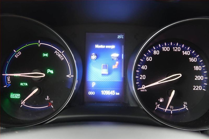 Toyota C-HR (2017) 1.8 Hybrid, Automat - fotka 11 z 20