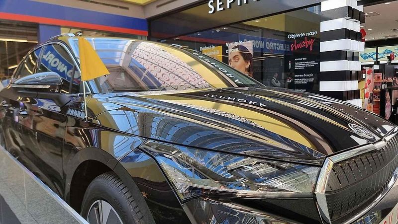 Desítkami historických aut značky Škoda se lze od čtvrtka kochat v obchodním centru Olympia v Brně. K vidění je třiadvacet aut, pět motocyklů a jízdní kolo.