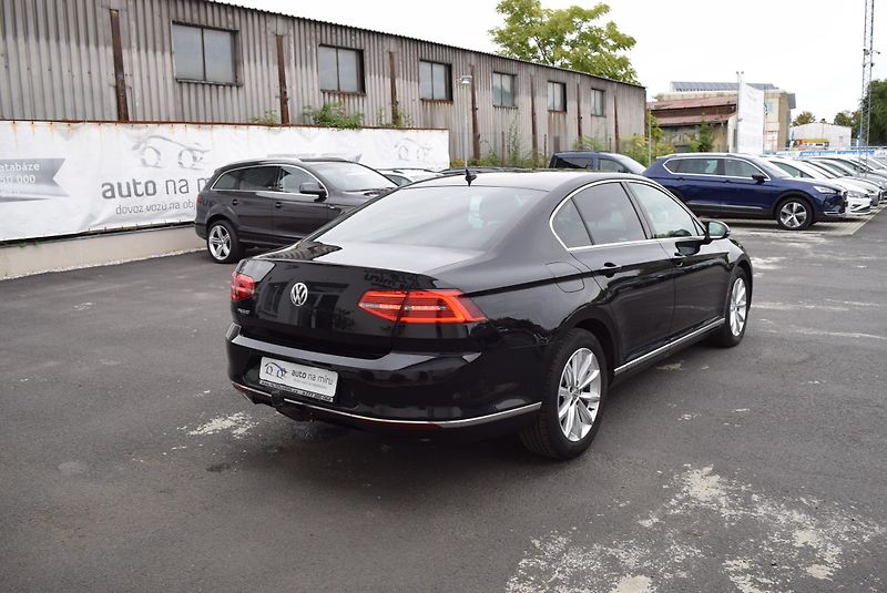 Volkswagen Passat (2018) 1.4TSI 110kw DSG HIGHLINE NAVI - fotka 7 z 50