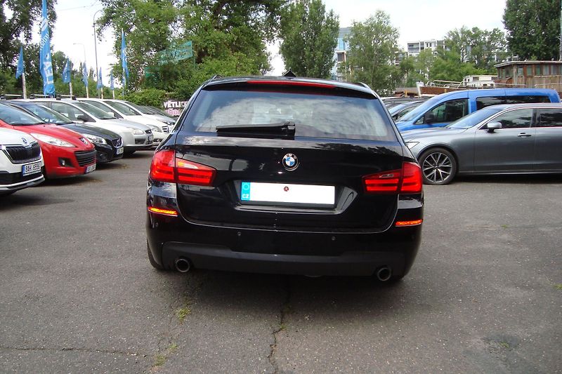 BMW Řada 5 (2013) 535d Xdrive,M-paket,S.kniha - fotka 64 z 73