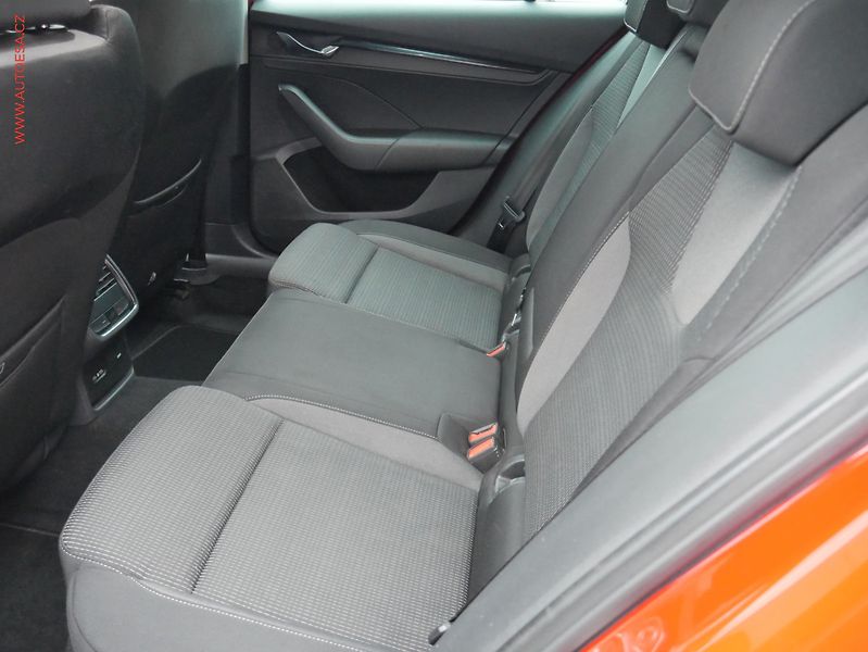 Škoda Octavia (2020) 2.0 TDi, Navi, LED, AC - fotka 10 z 20