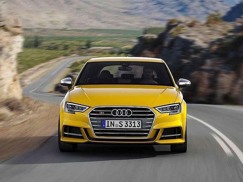 Audi A3.