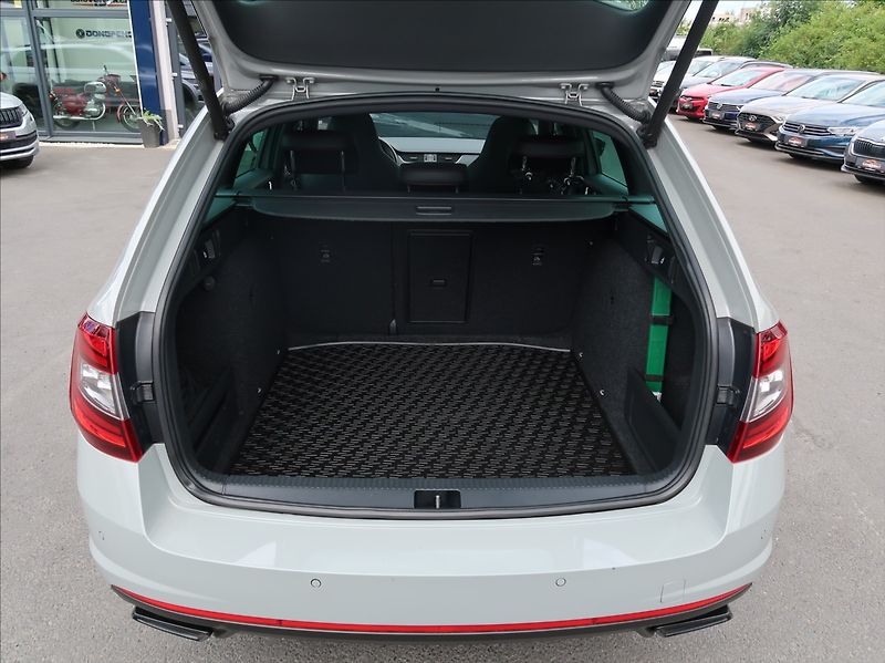 Škoda Octavia 2,0 TSi,180kW,RS,NovéČR,DPH - fotka 25 z 31