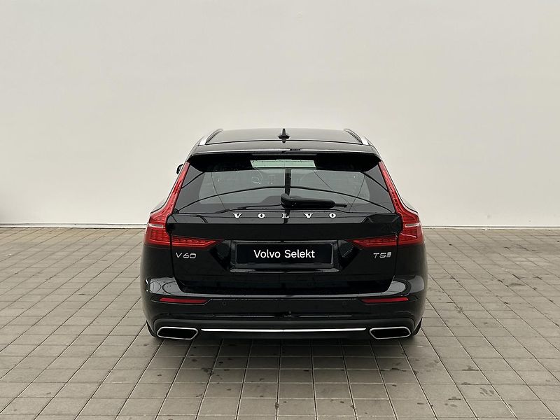 Volvo V60 2.0 T5 INSCRIPTION - fotka 5 z 25
