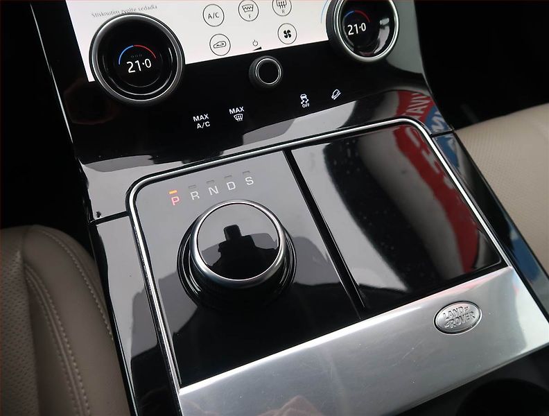 Land Rover Range Rover Velar (2018) D240 - fotka 13 z 17