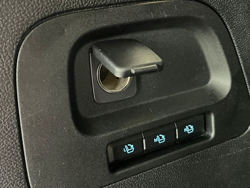 Ford S-MAX 2.0 EB Titanium LED manuál - fotka 34 z 65