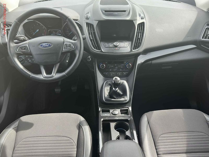 Ford Kuga (2019) 1.5EB, Navi, TZ, park.čidla - fotka 8 z 19
