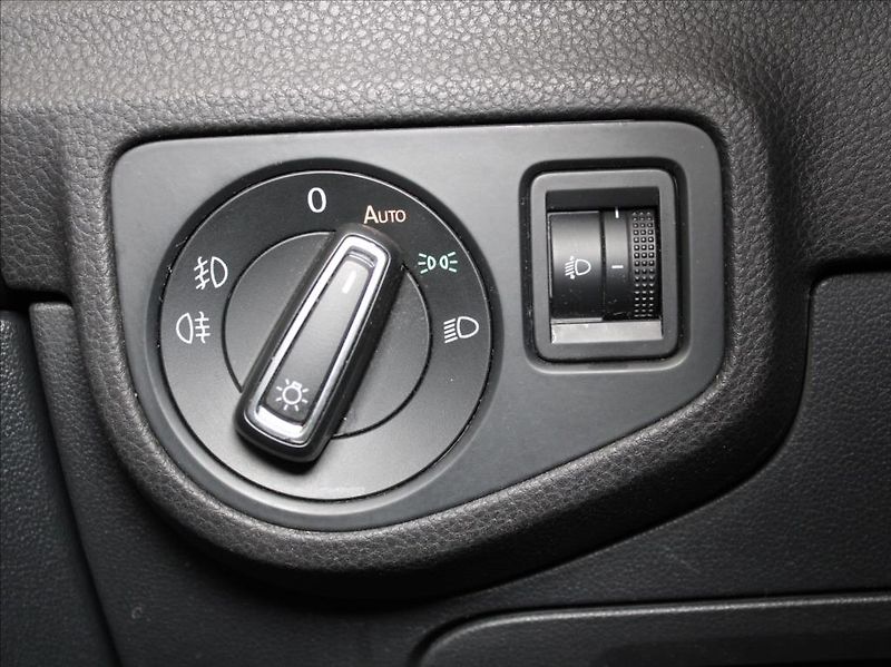 Volkswagen Golf Sportsvan 1,6 TDi 81kW Highline 120tkm! - fotka 19 z 23