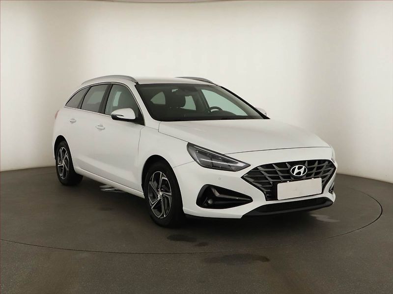 Hyundai i30 (2023) Comfort 1.0 T-GDI, Automat, ČR - fotografie inzerátu