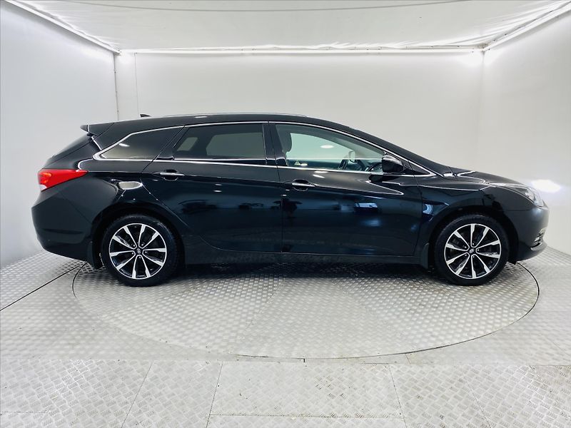 Hyundai i40 1,6 CRDi 100kW - fotka 22 z 24