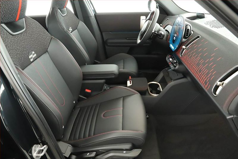 Mini Countryman (2025) S All4, JCW, HUD, Kamera - fotka 7 z 20