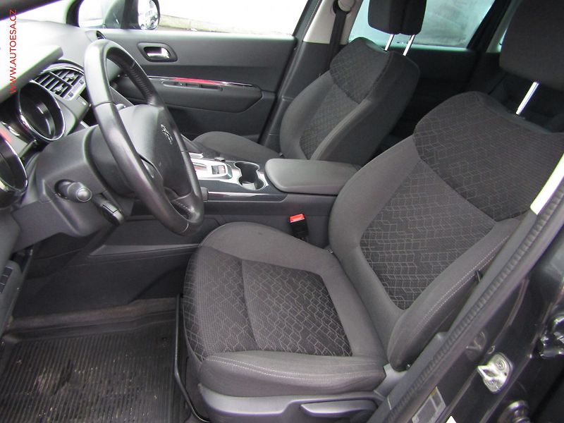 Peugeot 3008 (2016) 1.6 HDi, AT, TZ, park.asist - fotka 9 z 16