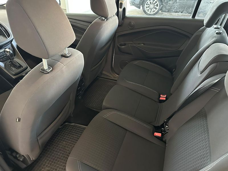 Ford Grand C-MAX (2019) 1.5TDCi,106HP,7 míst - fotka 8 z 19