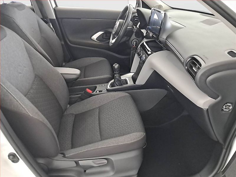 Toyota Yaris Cross (2022) 1.5 VVT-i - fotka 9 z 17