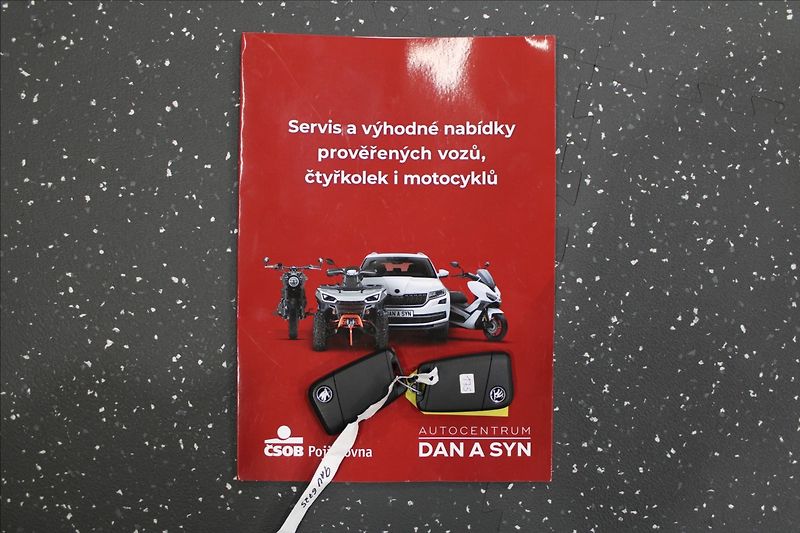 Škoda Karoq 2,0 TDI DSG style 1.maj, CZ - fotka 33 z 33