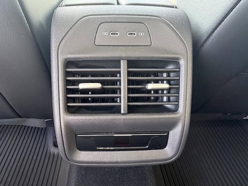 Volkswagen Passat (2026) Elegance DSG mHEV 1,5eTSI - fotka 22 z 25